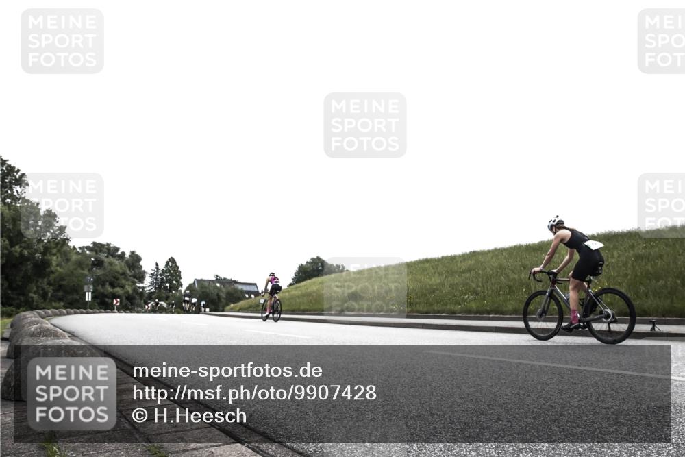 21.06.2026 - 29. Vierlanden-Triathlon H.Heesch http://msf.ph/oto/9907428 21.06.2026 11:56:53 Radfahren 243 meine-sportfotos.de