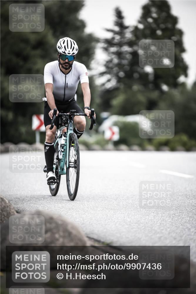 21.06.2026 - 29. Vierlanden-Triathlon H.Heesch http://msf.ph/oto/9907436 21.06.2026 10:25:43 Radfahren 6, 41, 63, 211, 369 meine-sportfotos.de