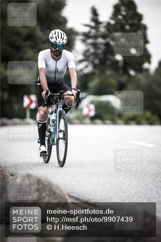21.06.2026 - 29. Vierlanden-Triathlon H.Heesch http://msf.ph/oto/9907439 21.06.2026 10:25:43 Radfahren 6, 41, 63, 211, 369 meine-sportfotos.de