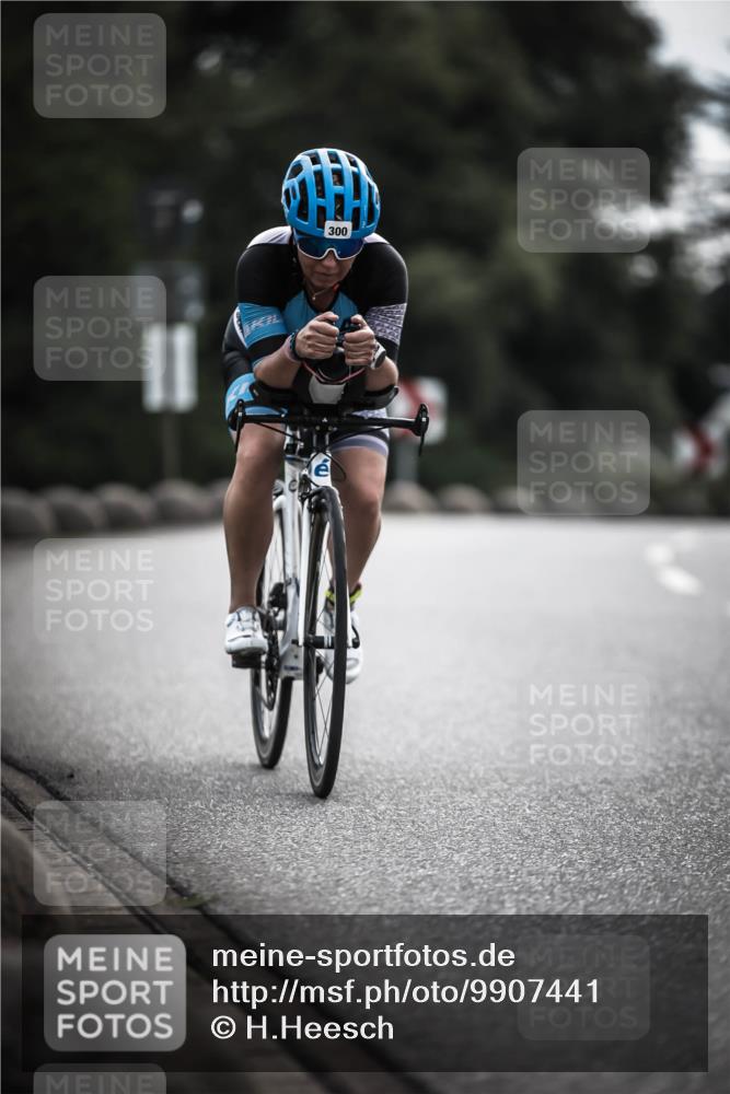 21.06.2026 - 29. Vierlanden-Triathlon H.Heesch http://msf.ph/oto/9907441 21.06.2026 09:22:22 Radfahren 119, 159, 273, 274, 300 meine-sportfotos.de