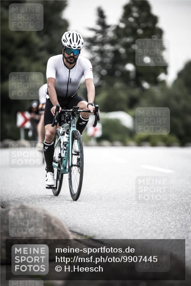 21.06.2026 - 29. Vierlanden-Triathlon H.Heesch http://msf.ph/oto/9907445 21.06.2026 10:25:43 Radfahren 6, 41, 63, 211, 369 meine-sportfotos.de
