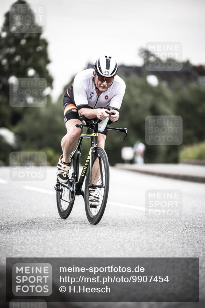 21.06.2026 - 29. Vierlanden-Triathlon H.Heesch http://msf.ph/oto/9907454 21.06.2026 10:25:44 Radfahren 6, 41, 63, 211 meine-sportfotos.de