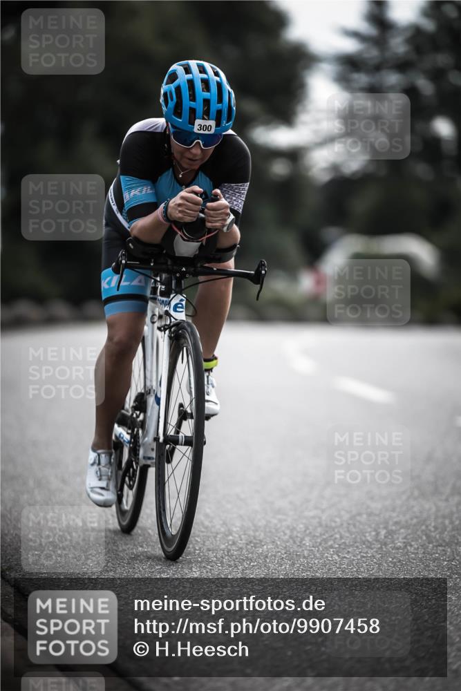 21.06.2026 - 29. Vierlanden-Triathlon H.Heesch http://msf.ph/oto/9907458 21.06.2026 09:22:22 Radfahren 119, 159, 273, 274, 300 meine-sportfotos.de