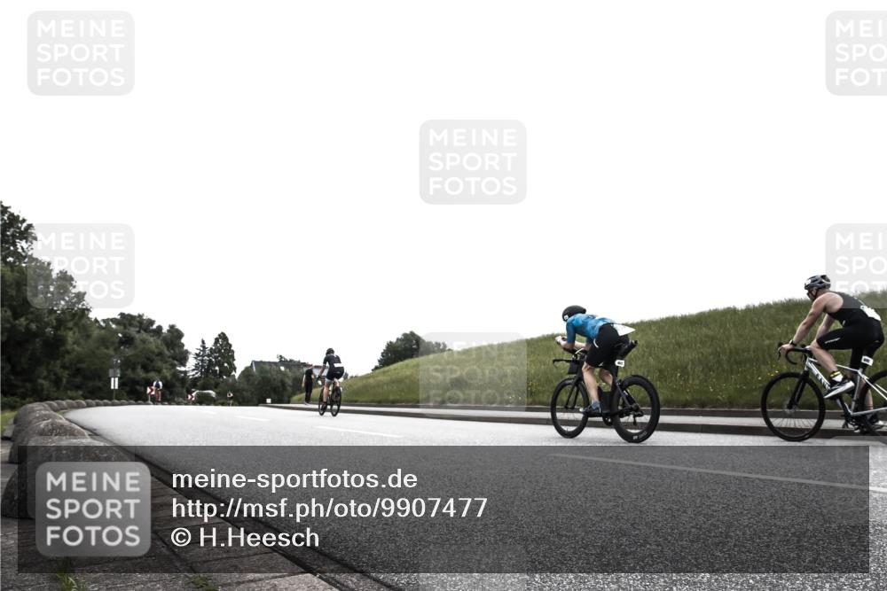 21.06.2026 - 29. Vierlanden-Triathlon H.Heesch http://msf.ph/oto/9907477 21.06.2026 11:58:50 Radfahren 257, 902 meine-sportfotos.de