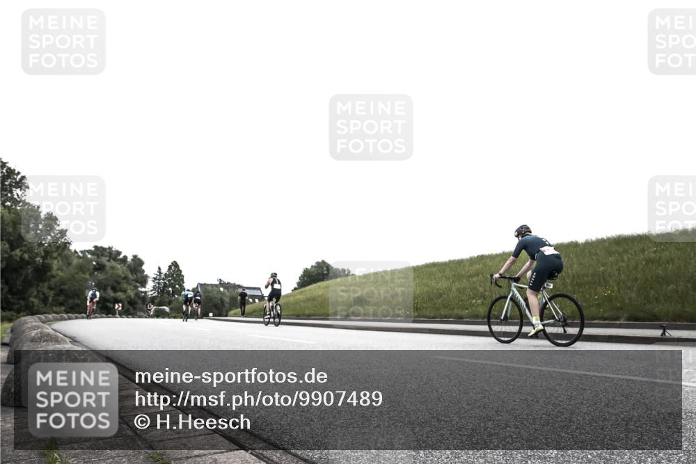 21.06.2026 - 29. Vierlanden-Triathlon H.Heesch http://msf.ph/oto/9907489 21.06.2026 11:58:51 Radfahren 257, 902 meine-sportfotos.de