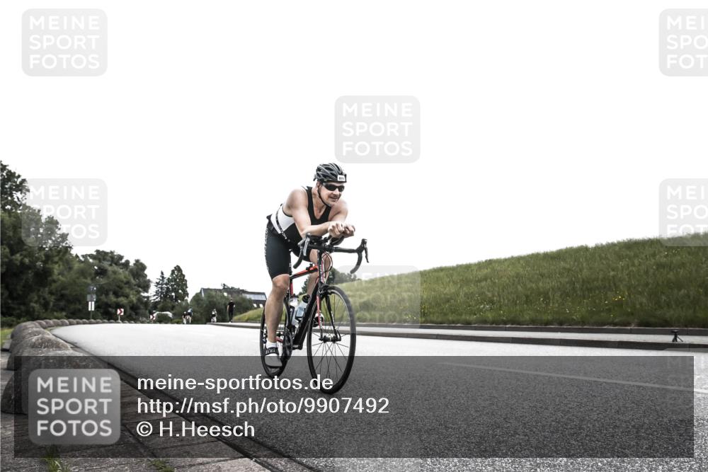 21.06.2026 - 29. Vierlanden-Triathlon H.Heesch http://msf.ph/oto/9907492 21.06.2026 11:58:58 Radfahren 809 meine-sportfotos.de
