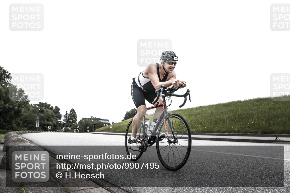 21.06.2026 - 29. Vierlanden-Triathlon H.Heesch http://msf.ph/oto/9907495 21.06.2026 11:58:58 Radfahren 809 meine-sportfotos.de