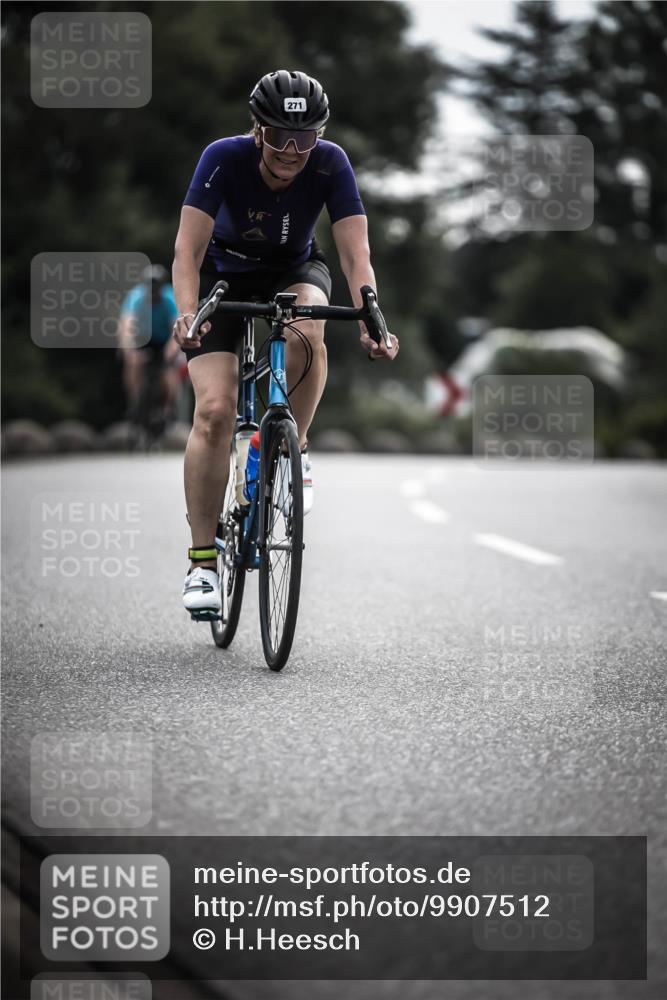 21.06.2026 - 29. Vierlanden-Triathlon H.Heesch http://msf.ph/oto/9907512 21.06.2026 09:22:46 Radfahren 29, 271, 292 meine-sportfotos.de