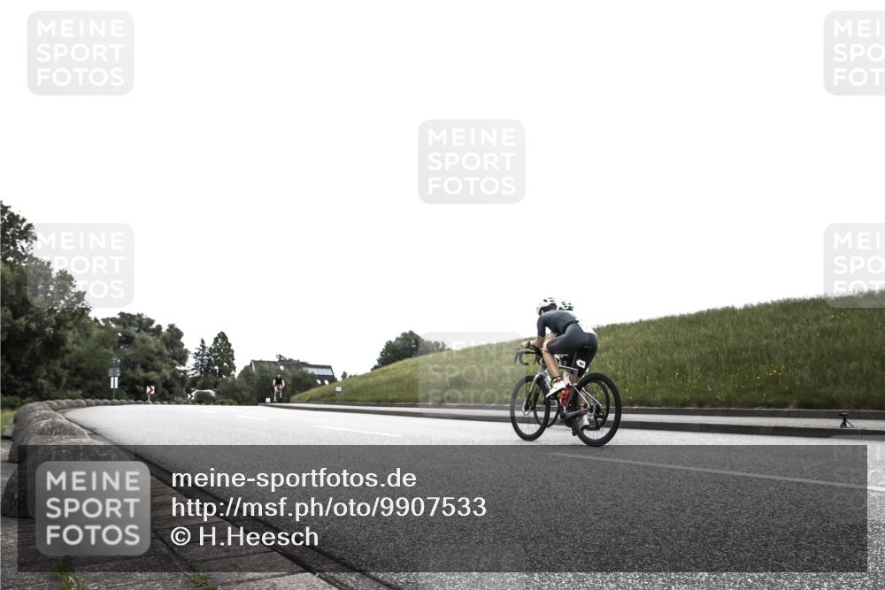 21.06.2026 - 29. Vierlanden-Triathlon H.Heesch http://msf.ph/oto/9907533 21.06.2026 11:59:46 Radfahren  meine-sportfotos.de