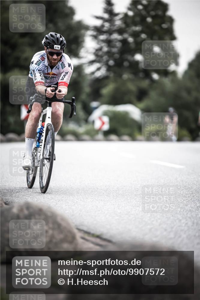 21.06.2026 - 29. Vierlanden-Triathlon H.Heesch http://msf.ph/oto/9907572 21.06.2026 10:25:53 Radfahren 114, 380, 382 meine-sportfotos.de