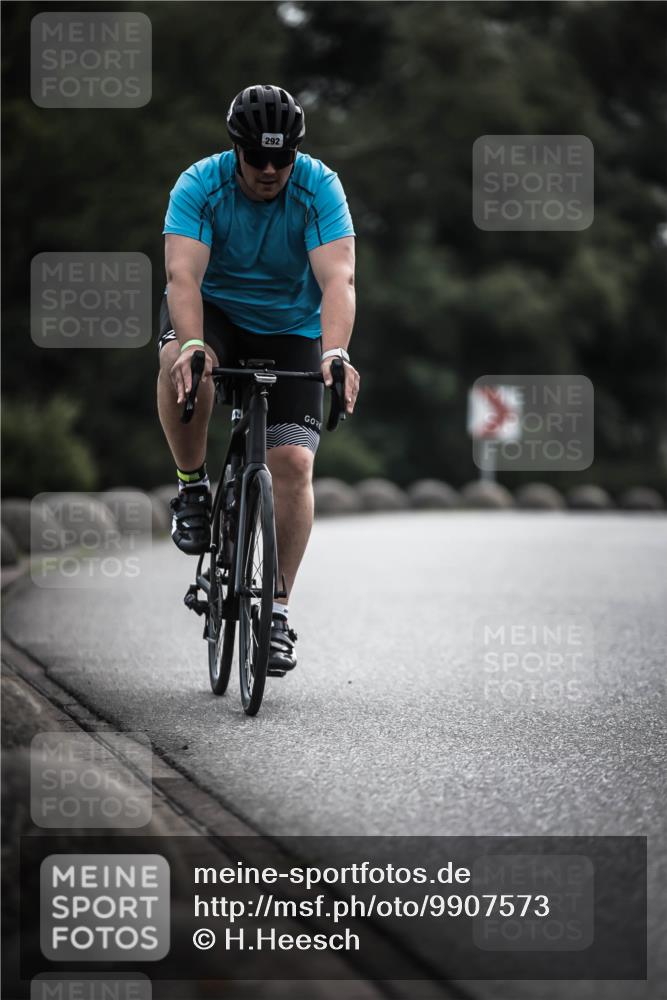 21.06.2026 - 29. Vierlanden-Triathlon H.Heesch http://msf.ph/oto/9907573 21.06.2026 09:22:51 Radfahren 29, 148, 292 meine-sportfotos.de