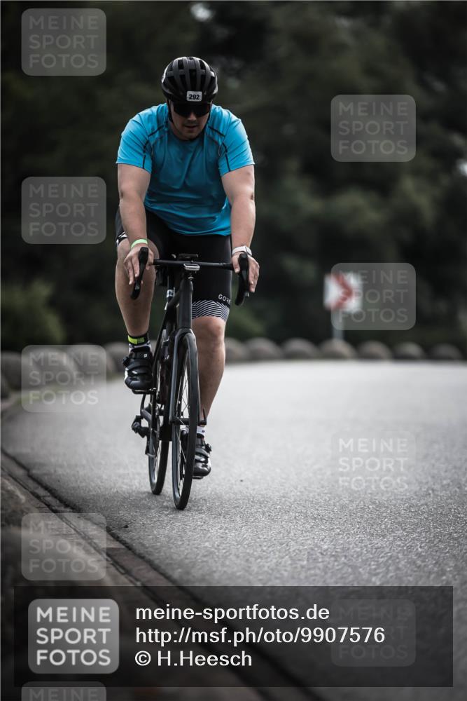 21.06.2026 - 29. Vierlanden-Triathlon H.Heesch http://msf.ph/oto/9907576 21.06.2026 09:22:51 Radfahren 29, 148, 292 meine-sportfotos.de