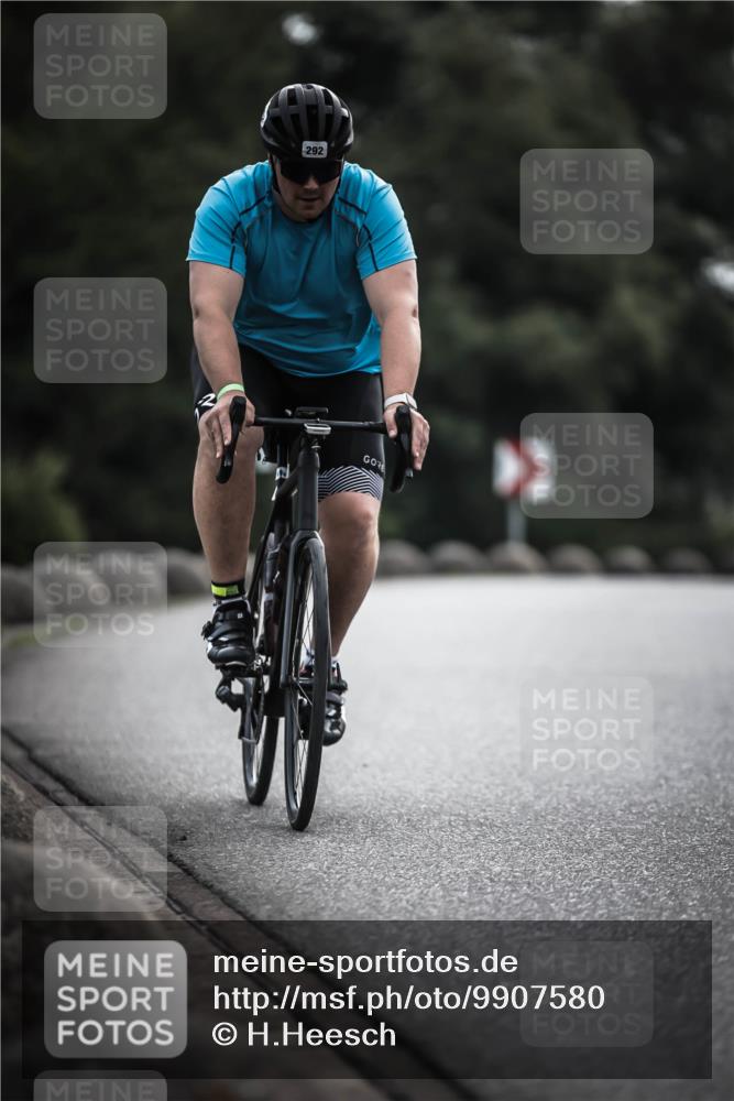 21.06.2026 - 29. Vierlanden-Triathlon H.Heesch http://msf.ph/oto/9907580 21.06.2026 09:22:51 Radfahren 29, 148, 292 meine-sportfotos.de