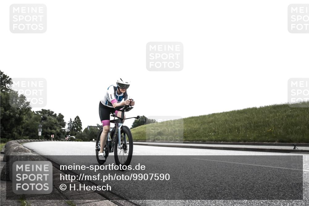 21.06.2026 - 29. Vierlanden-Triathlon H.Heesch http://msf.ph/oto/9907590 21.06.2026 12:02:19 Radfahren 844 meine-sportfotos.de