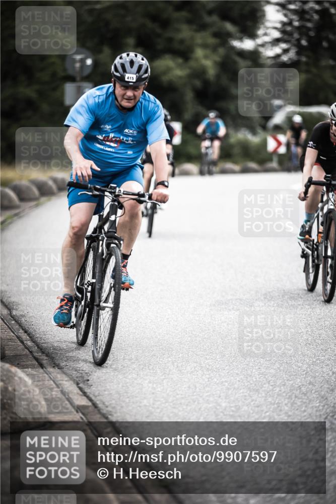 21.06.2026 - 29. Vierlanden-Triathlon H.Heesch http://msf.ph/oto/9907597 21.06.2026 10:26:04 Radfahren 8, 136, 291, 311, 383, 384, 415, 530, 536, 587, 591, 604, 613, 1355 meine-sportfotos.de