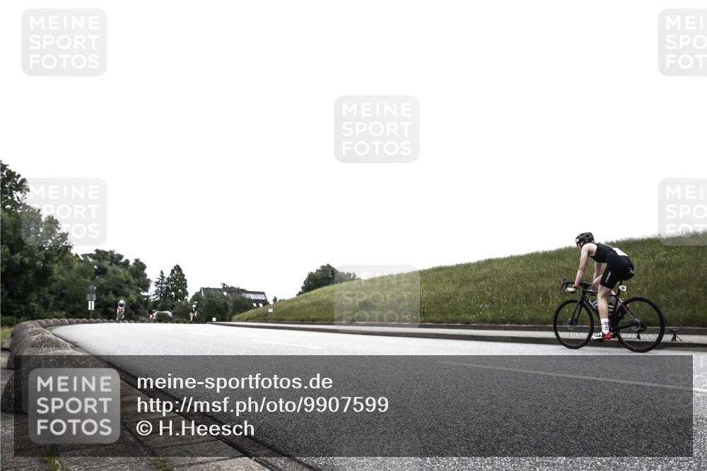21.06.2026 - 29. Vierlanden-Triathlon H.Heesch http://msf.ph/oto/9907599 21.06.2026 12:02:21 Radfahren 640, 783, 844, 873 meine-sportfotos.de