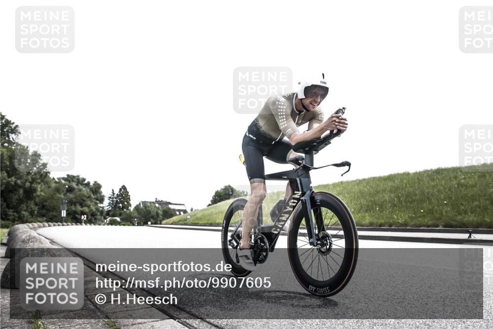 21.06.2026 - 29. Vierlanden-Triathlon H.Heesch http://msf.ph/oto/9907605 21.06.2026 13:04:22 Radfahren 1066 meine-sportfotos.de