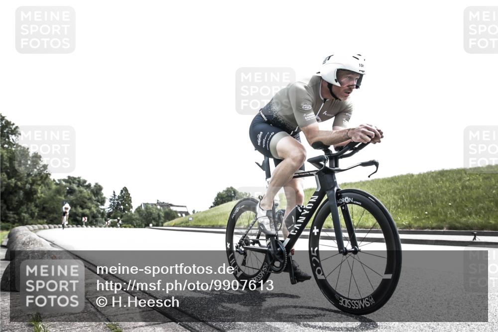 21.06.2026 - 29. Vierlanden-Triathlon H.Heesch http://msf.ph/oto/9907613 21.06.2026 13:05:07 Radfahren 1037, 1061 meine-sportfotos.de