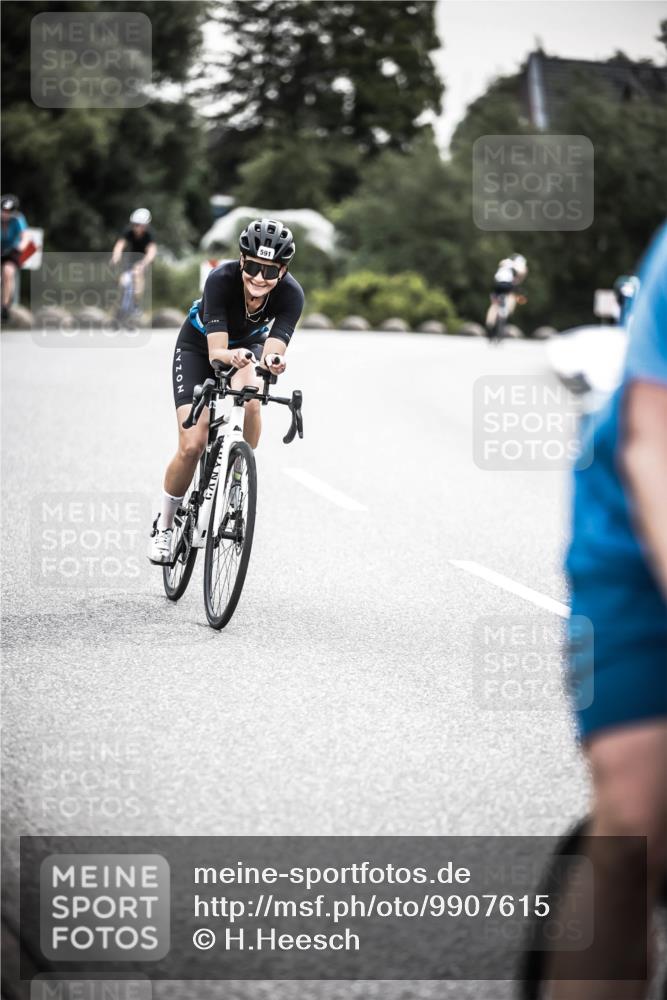 21.06.2026 - 29. Vierlanden-Triathlon H.Heesch http://msf.ph/oto/9907615 21.06.2026 10:26:05 Radfahren 8, 136, 291, 311, 383, 384, 415, 530, 536, 587, 591, 604, 613, 1355 meine-sportfotos.de