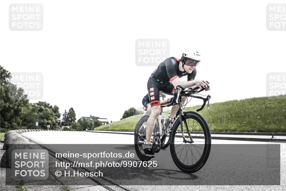 21.06.2026 - 29. Vierlanden-Triathlon H.Heesch http://msf.ph/oto/9907625 21.06.2026 13:05:27 Radfahren 1027, 1051, 1067, 1088 meine-sportfotos.de