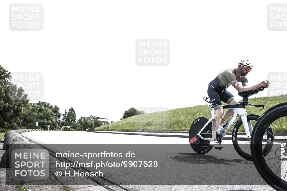 21.06.2026 - 29. Vierlanden-Triathlon H.Heesch http://msf.ph/oto/9907628 21.06.2026 13:05:27 Radfahren 1027, 1051, 1067, 1088 meine-sportfotos.de