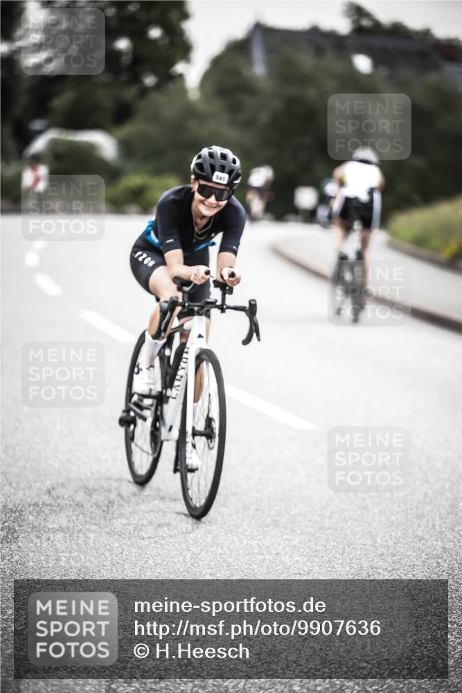 21.06.2026 - 29. Vierlanden-Triathlon H.Heesch http://msf.ph/oto/9907636 21.06.2026 10:26:05 Radfahren 8, 136, 291, 311, 383, 384, 415, 530, 536, 587, 591, 604, 613, 1355 meine-sportfotos.de