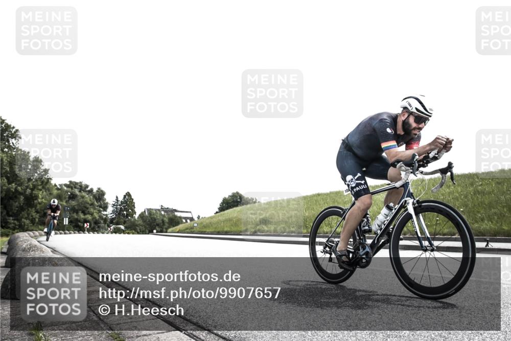 21.06.2026 - 29. Vierlanden-Triathlon H.Heesch http://msf.ph/oto/9907657 21.06.2026 13:06:45 Radfahren 1054, 1075, 1084 meine-sportfotos.de