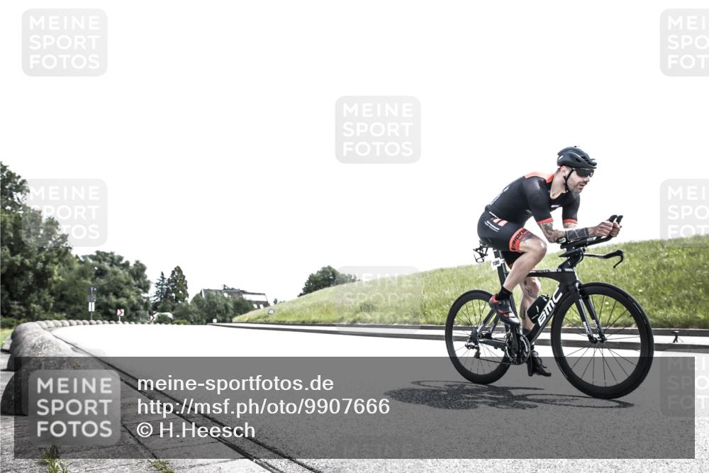 21.06.2026 - 29. Vierlanden-Triathlon H.Heesch http://msf.ph/oto/9907666 21.06.2026 13:07:11 Radfahren 1078, 1090 meine-sportfotos.de