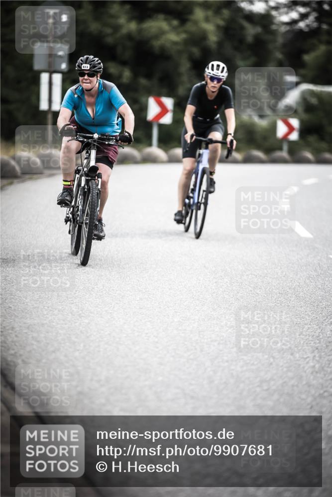 21.06.2026 - 29. Vierlanden-Triathlon H.Heesch http://msf.ph/oto/9907681 21.06.2026 10:26:08 Radfahren 136, 291, 311, 415, 530, 536, 591, 613, 1355 meine-sportfotos.de