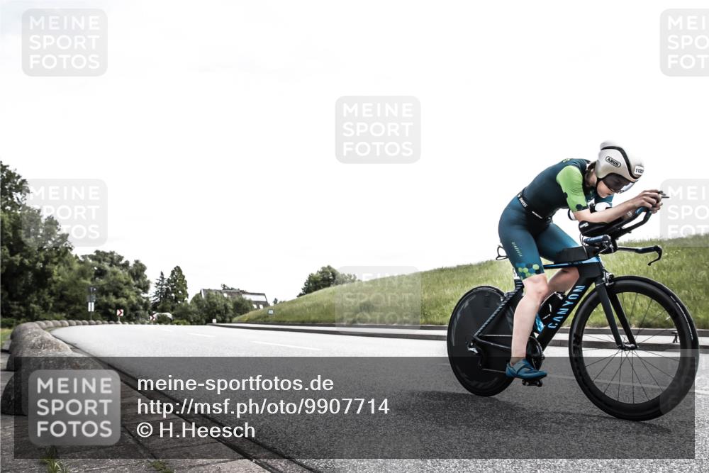 21.06.2026 - 29. Vierlanden-Triathlon H.Heesch http://msf.ph/oto/9907714 21.06.2026 13:15:43 Radfahren 1123 meine-sportfotos.de