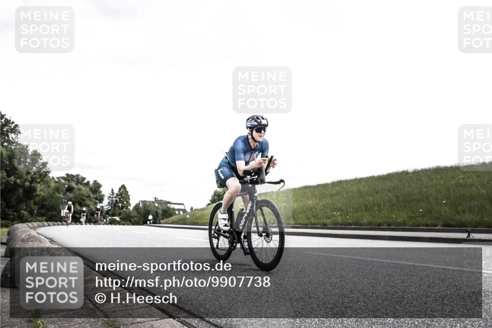 21.06.2026 - 29. Vierlanden-Triathlon H.Heesch http://msf.ph/oto/9907738 21.06.2026 13:17:56 Radfahren 1124, 1128, 1151, 1153 meine-sportfotos.de
