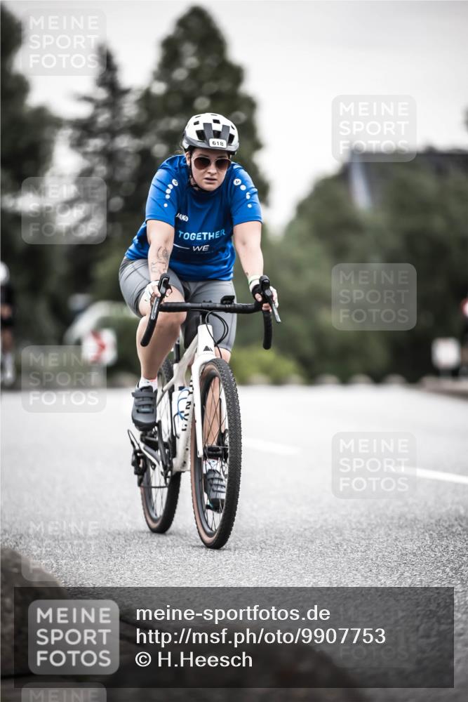 21.06.2026 - 29. Vierlanden-Triathlon H.Heesch http://msf.ph/oto/9907753 21.06.2026 10:26:22 Radfahren 116, 148, 155, 166, 618 meine-sportfotos.de