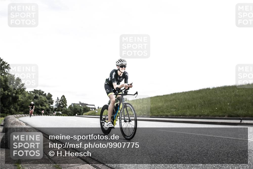 21.06.2026 - 29. Vierlanden-Triathlon H.Heesch http://msf.ph/oto/9907775 21.06.2026 13:18:17 Radfahren 1122, 1136, 1150 meine-sportfotos.de