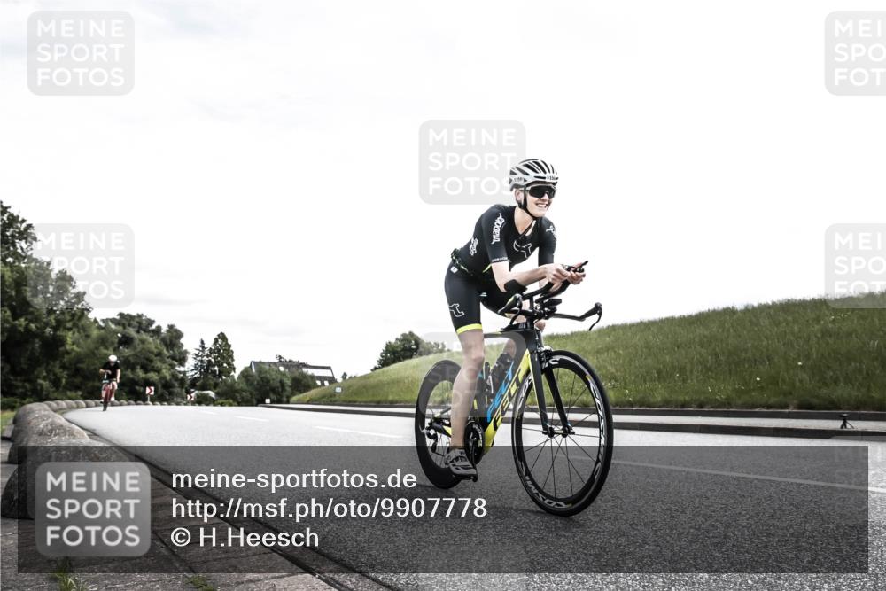 21.06.2026 - 29. Vierlanden-Triathlon H.Heesch http://msf.ph/oto/9907778 21.06.2026 13:18:17 Radfahren 1122, 1136, 1150 meine-sportfotos.de