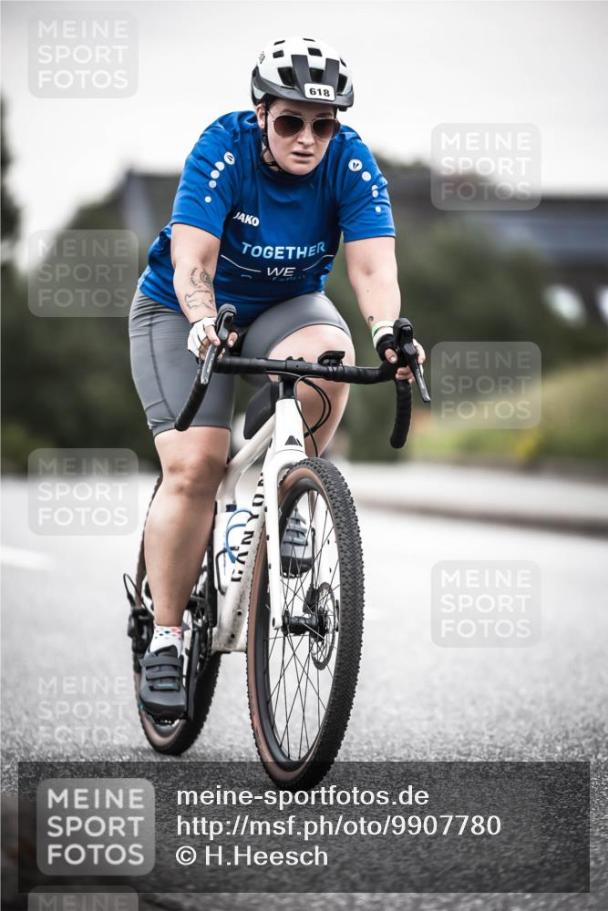 21.06.2026 - 29. Vierlanden-Triathlon H.Heesch http://msf.ph/oto/9907780 21.06.2026 10:26:22 Radfahren 116, 148, 155, 166, 618 meine-sportfotos.de