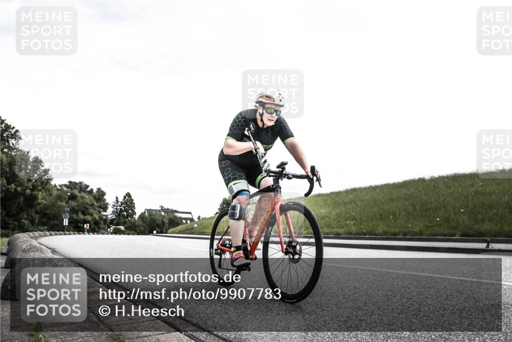 21.06.2026 - 29. Vierlanden-Triathlon H.Heesch http://msf.ph/oto/9907783 21.06.2026 13:18:19 Radfahren 1122, 1136, 1150 meine-sportfotos.de