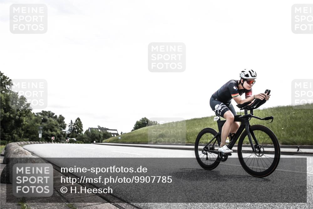 21.06.2026 - 29. Vierlanden-Triathlon H.Heesch http://msf.ph/oto/9907785 21.06.2026 13:18:41 Radfahren 1115 meine-sportfotos.de