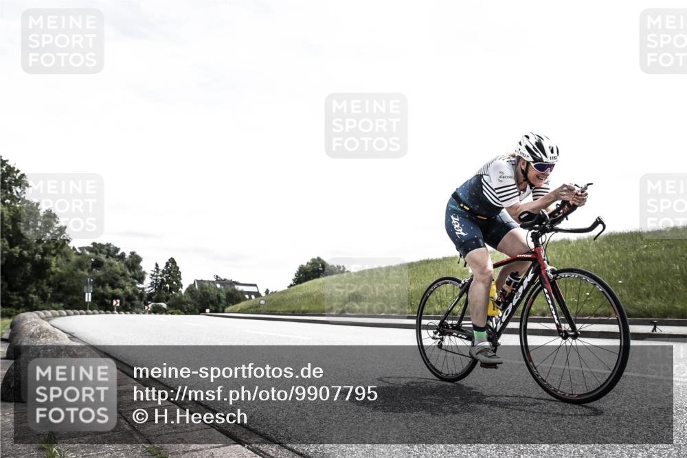 21.06.2026 - 29. Vierlanden-Triathlon H.Heesch http://msf.ph/oto/9907795 21.06.2026 13:19:27 Radfahren 1152 meine-sportfotos.de
