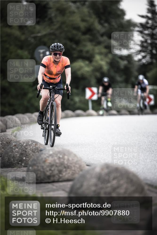 21.06.2026 - 29. Vierlanden-Triathlon H.Heesch http://msf.ph/oto/9907880 21.06.2026 10:26:33 Radfahren 46, 118, 119, 141, 155, 278, 328, 353, 374, 488 meine-sportfotos.de