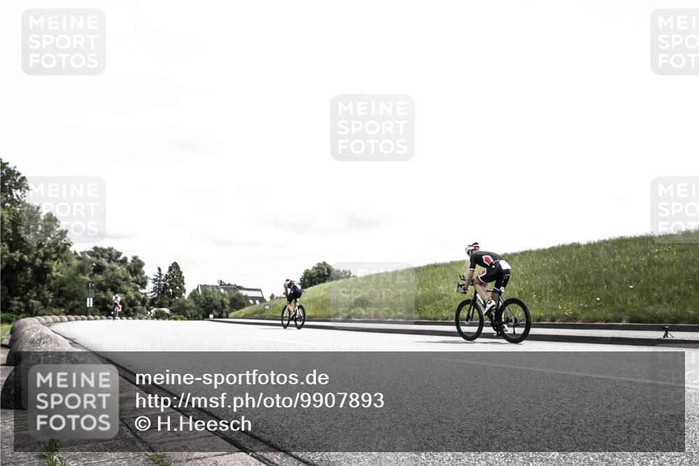 21.06.2026 - 29. Vierlanden-Triathlon H.Heesch http://msf.ph/oto/9907893 21.06.2026 13:29:32 Radfahren 1069, 1079, 1173, 1218 meine-sportfotos.de