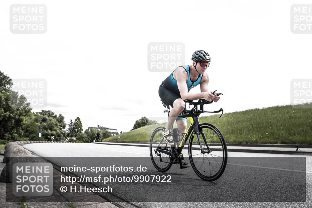 21.06.2026 - 29. Vierlanden-Triathlon H.Heesch http://msf.ph/oto/9907922 21.06.2026 13:31:21 Radfahren 1085, 1180, 1187 meine-sportfotos.de