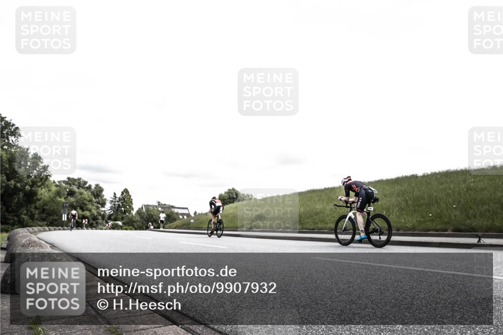 21.06.2026 - 29. Vierlanden-Triathlon H.Heesch http://msf.ph/oto/9907932 21.06.2026 13:32:28 Radfahren 1049, 1200 meine-sportfotos.de