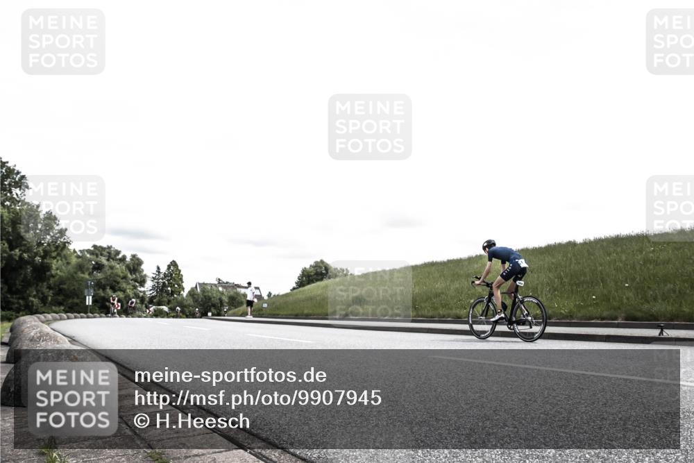 21.06.2026 - 29. Vierlanden-Triathlon H.Heesch http://msf.ph/oto/9907945 21.06.2026 13:32:39 Radfahren 1097, 1102, 1203 meine-sportfotos.de