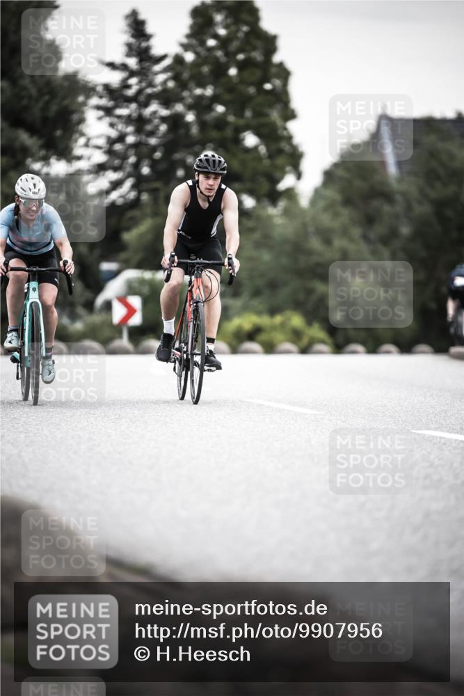21.06.2026 - 29. Vierlanden-Triathlon H.Heesch http://msf.ph/oto/9907956 21.06.2026 10:26:42 Radfahren 58, 118, 119, 141, 177, 219, 278, 386, 485 meine-sportfotos.de