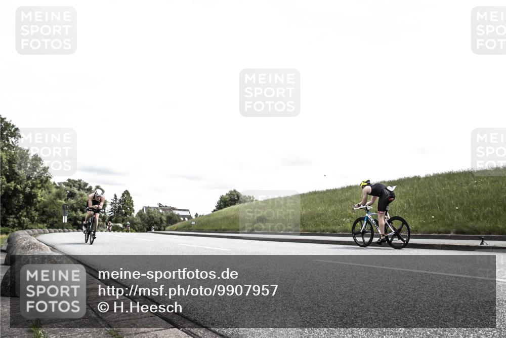 21.06.2026 - 29. Vierlanden-Triathlon H.Heesch http://msf.ph/oto/9907957 21.06.2026 13:33:00 Radfahren 1075, 1100, 1212 meine-sportfotos.de