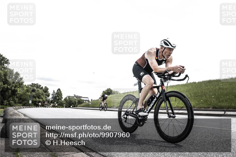 21.06.2026 - 29. Vierlanden-Triathlon H.Heesch http://msf.ph/oto/9907960 21.06.2026 13:33:01 Radfahren 1075, 1100, 1212 meine-sportfotos.de