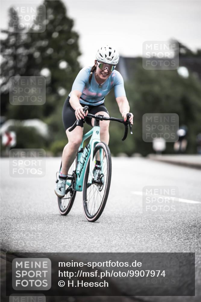 21.06.2026 - 29. Vierlanden-Triathlon H.Heesch http://msf.ph/oto/9907974 21.06.2026 10:26:43 Radfahren 58, 141, 177, 184, 219, 386, 485 meine-sportfotos.de
