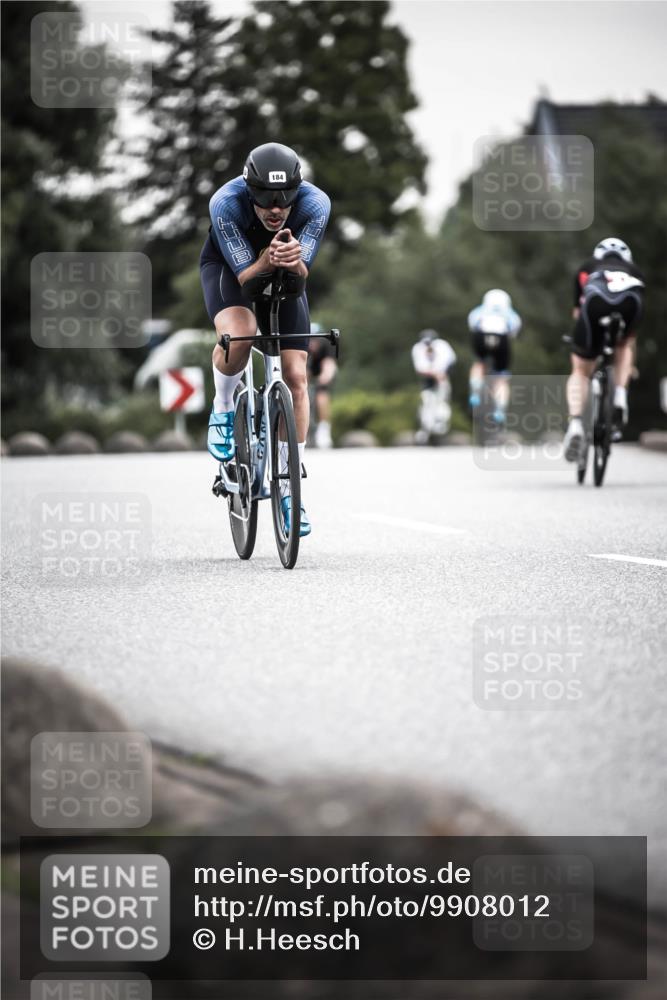 21.06.2026 - 29. Vierlanden-Triathlon H.Heesch http://msf.ph/oto/9908012 21.06.2026 10:26:50 Radfahren 112, 164, 184 meine-sportfotos.de