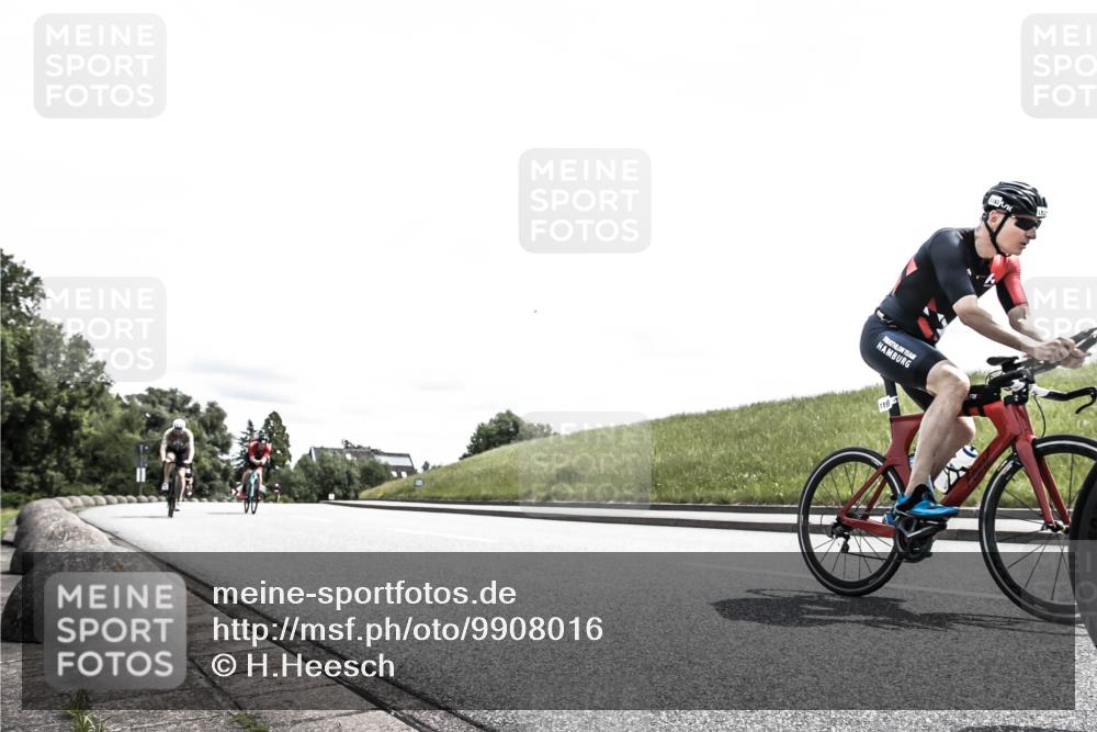 21.06.2026 - 29. Vierlanden-Triathlon H.Heesch http://msf.ph/oto/9908016 21.06.2026 13:34:21 Radfahren 1098, 1171, 1193, 1204, 1226, 1227 meine-sportfotos.de