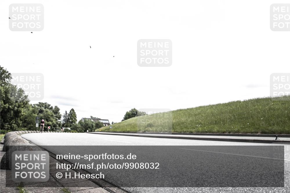 21.06.2026 - 29. Vierlanden-Triathlon H.Heesch http://msf.ph/oto/9908032 21.06.2026 13:34:26 Radfahren 1038, 1057, 1095, 1098 meine-sportfotos.de